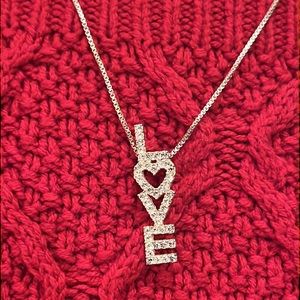 Avon LOVE PENDANT Necklace